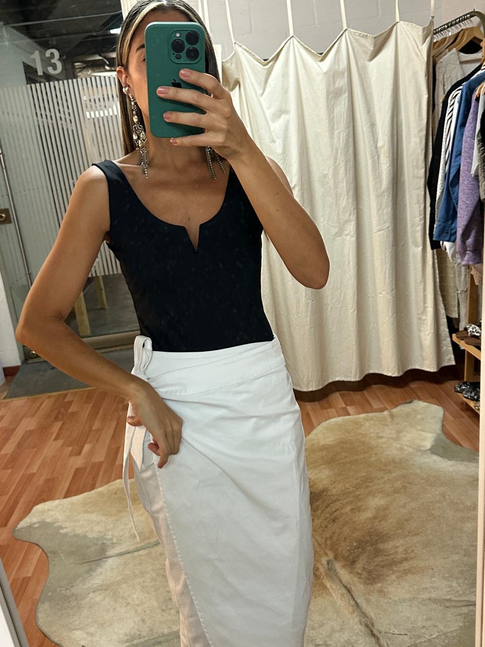 BODY V