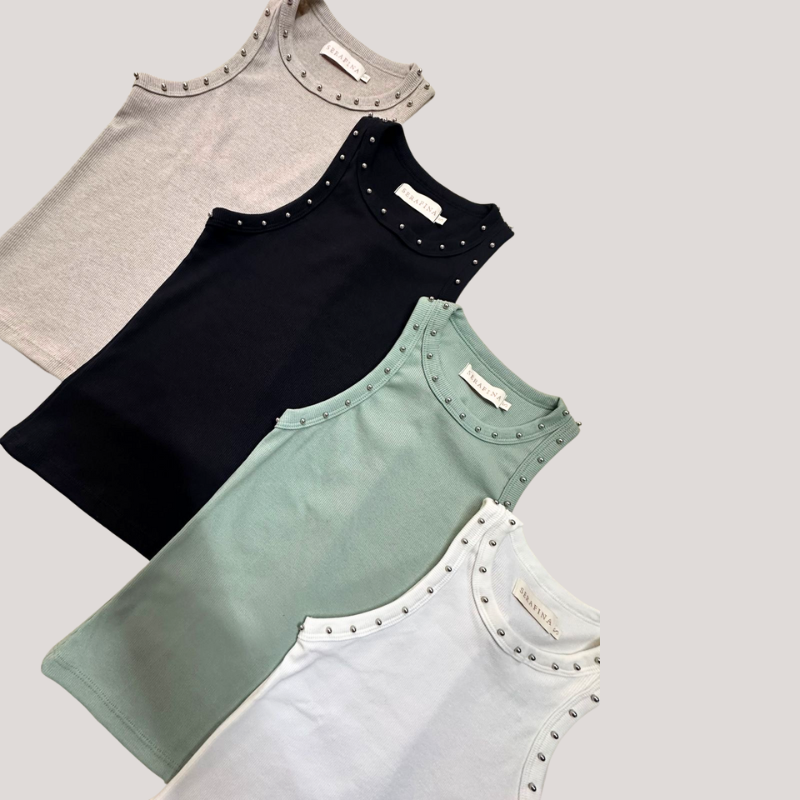 CAMISETA BÁSICA RIB APLIQUES