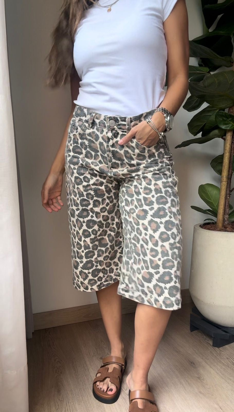BERMUDA ANIMAL PRINT