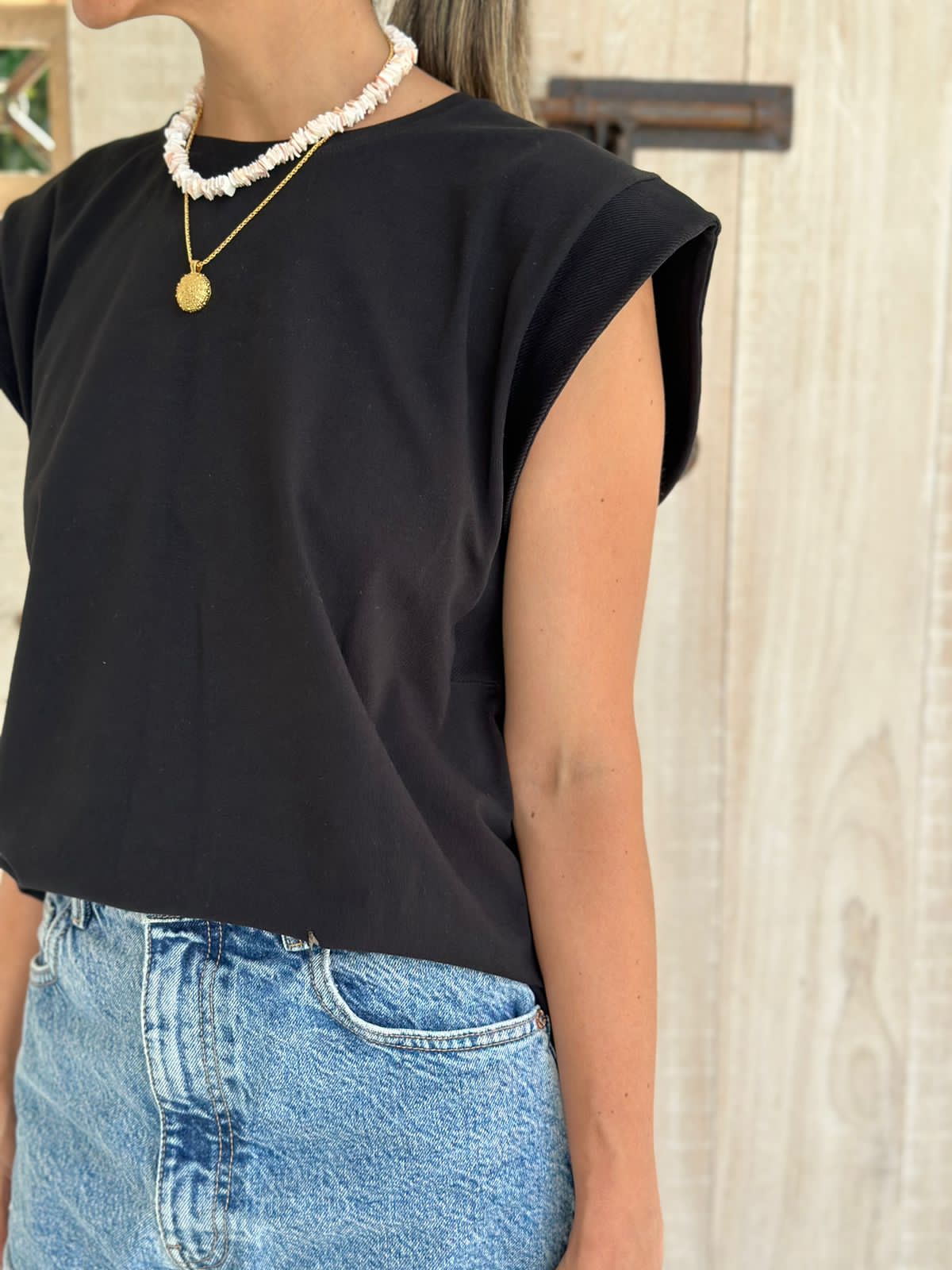 CAMISETA BÁSICA RUBI